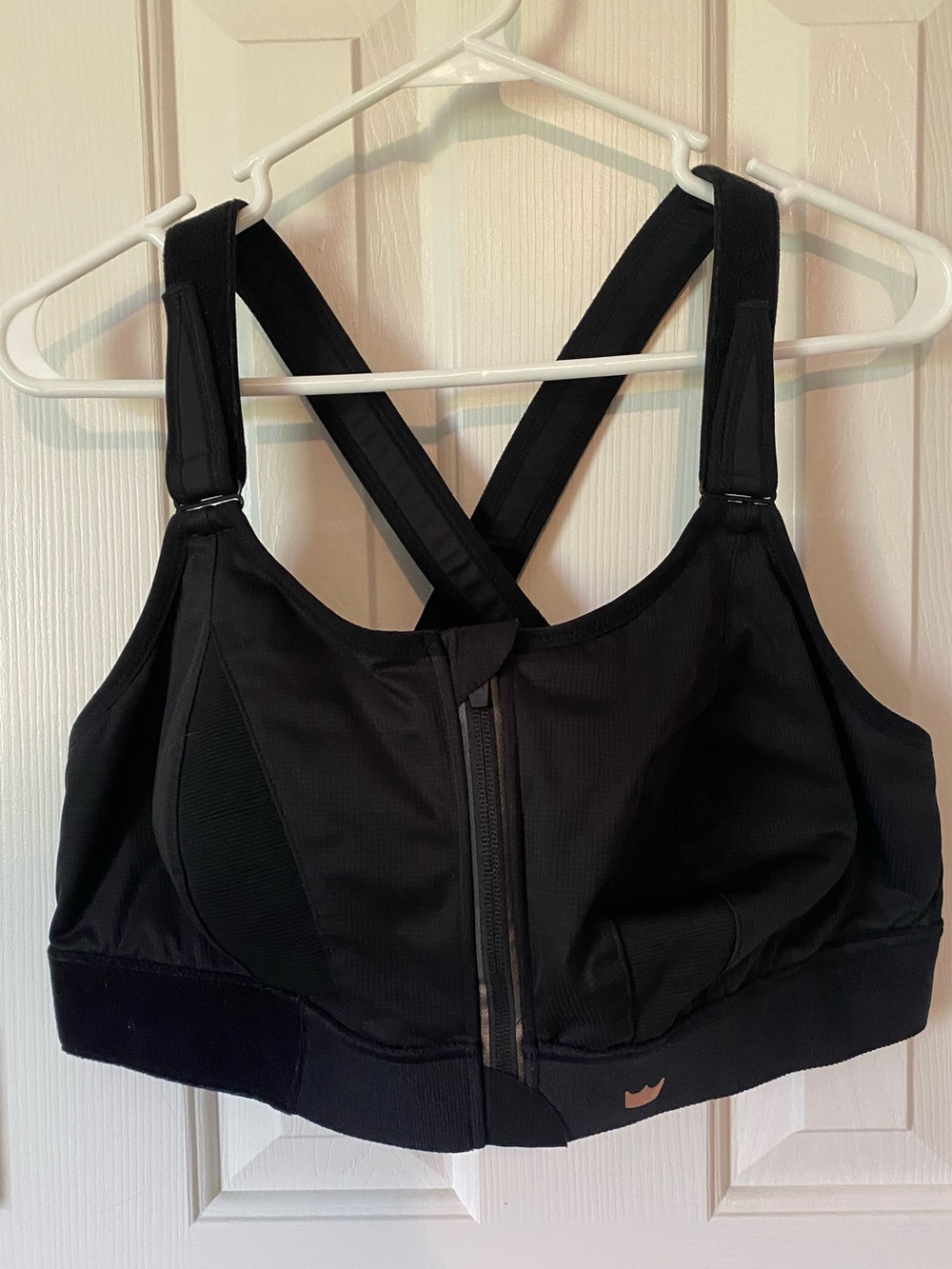 SHEFIT Black High-Support Front-Zip Sports Bra 3Luxe - Picture 2 of 6